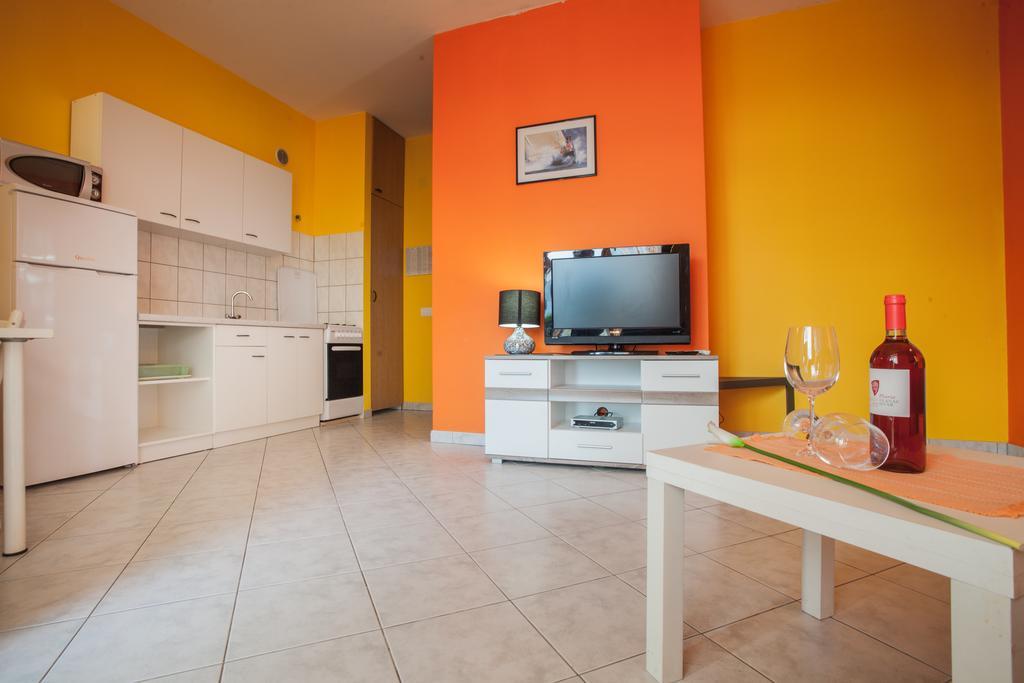 Apartments Lovic Lokva Rogoznica Exterior photo